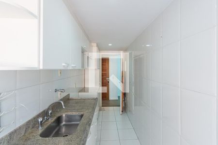 Apartamento à venda com 74m², 2 quartos e 1 vagaCozinha e Área de Serviço