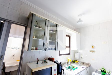 Apartamento à venda com 83m², 3 quartos e 2 vagas Apartamento à venda com 83m², 3 quartos e 2 vagasArmário