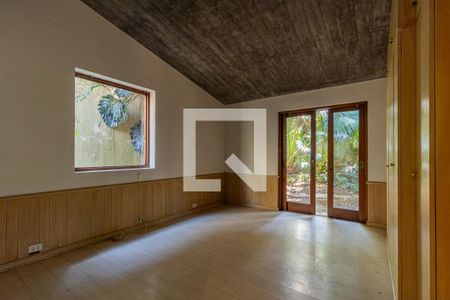 Casa à venda com 680m², 5 quartos e 4 vagas Casa à venda com 680m², 5 quartos e 4 vagasSuíte 1