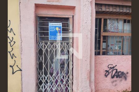 Casa à venda com 350m², 1 quarto e sem vagaPlaca instalada na frente do imóvel