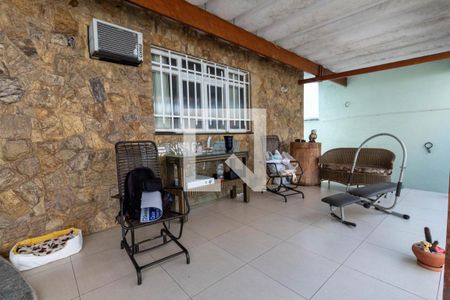 Casa à venda com 257m², 3 quartos e 5 vagas Casa à venda com 257m², 3 quartos e 5 vagasGaragem