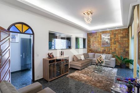 Sala 1 de casa para alugar com 5 quartos, 290m² em Santa Mônica, Belo Horizonte