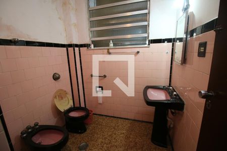 Casa à venda com 100m², 2 quartos e 2 vagasBanheiro Social