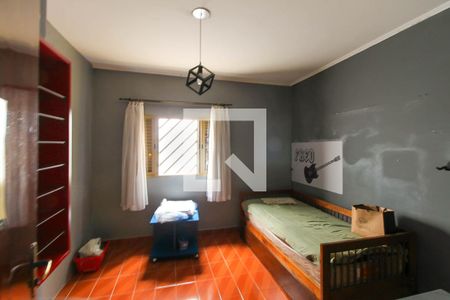 Casa à venda com 250m², 5 quartos e 2 vagas Casa à venda com 250m², 5 quartos e 2 vagasQuarto 2
