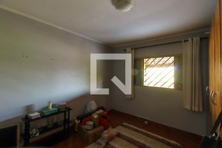 Casa à venda com 250m², 5 quartos e 2 vagas Casa à venda com 250m², 5 quartos e 2 vagasQuarto 3