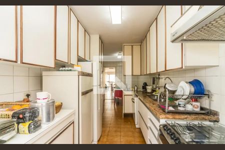 Apartamento à venda com 170m², 3 quartos e 3 vagas Apartamento à venda com 170m², 3 quartos e 3 vagasCozinha