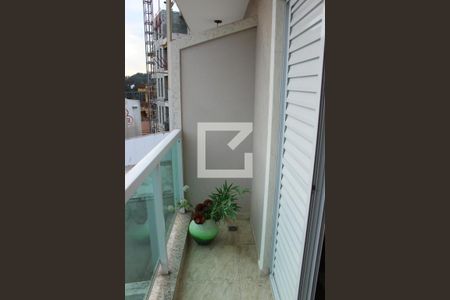 Casa à venda com 110m², 3 quartos e 4 vagasVaranda