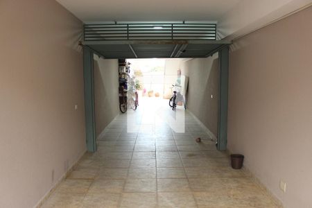 Casa à venda com 110m², 3 quartos e 4 vagasÁrea comum