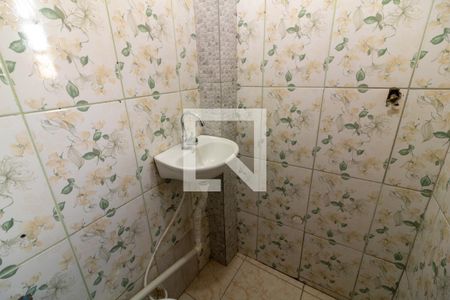 Banheiro de casa para alugar com 1 quarto, 5m² em Jardim Catanduva, São Paulo