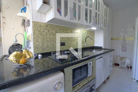 Apartamento à venda com 55m², 2 quartos e 2 vagasCozinha