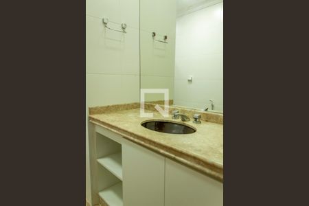 Apartamento para alugar com 260m², 4 quartos e 2 vagasBaneiro