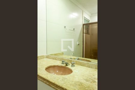 Apartamento para alugar com 260m², 4 quartos e 2 vagasBaneiro