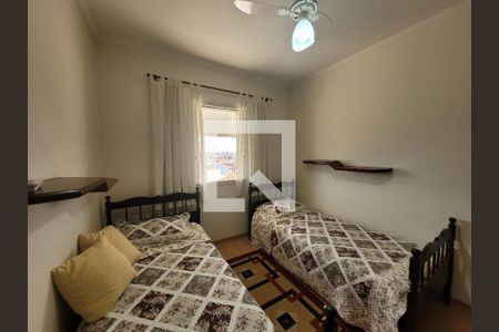 Casa à venda com 300m², 4 quartos e 4 vagas Casa à venda com 300m², 4 quartos e 4 vagasQuarto 1