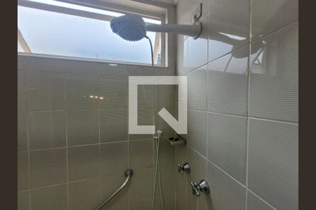 Casa à venda com 300m², 4 quartos e 4 vagas Casa à venda com 300m², 4 quartos e 4 vagasBanheiro Quarto 1 e 2