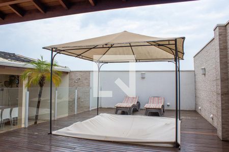 Casa à venda com 300m², 4 quartos e 4 vagas Casa à venda com 300m², 4 quartos e 4 vagasQuintal