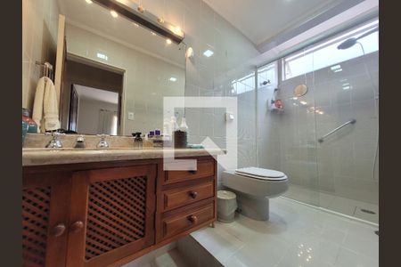 Casa à venda com 300m², 4 quartos e 4 vagas Casa à venda com 300m², 4 quartos e 4 vagasBanheiro Quarto 1 e 2