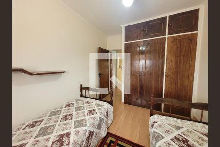 Casa à venda com 300m², 4 quartos e 4 vagas Casa à venda com 300m², 4 quartos e 4 vagasQuarto 1