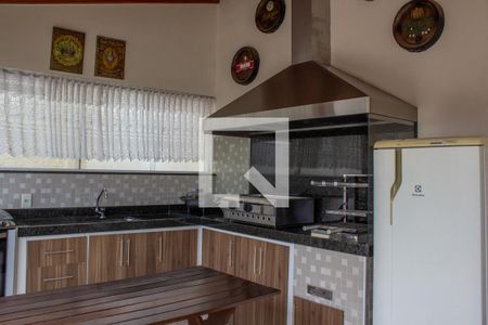 Casa à venda com 300m², 4 quartos e 4 vagas Casa à venda com 300m², 4 quartos e 4 vagasChurrasqueira