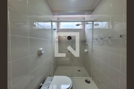 Casa à venda com 300m², 4 quartos e 4 vagas Casa à venda com 300m², 4 quartos e 4 vagasBanheiro Quarto 1 e 2