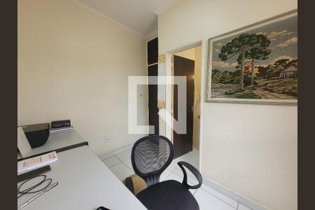 Casa à venda com 300m², 4 quartos e 4 vagas Casa à venda com 300m², 4 quartos e 4 vagasEscritório/Quarto