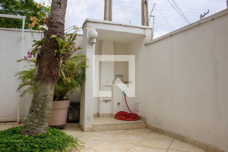 Casa à venda com 300m², 4 quartos e 4 vagas Casa à venda com 300m², 4 quartos e 4 vagasÁrea de Serviço