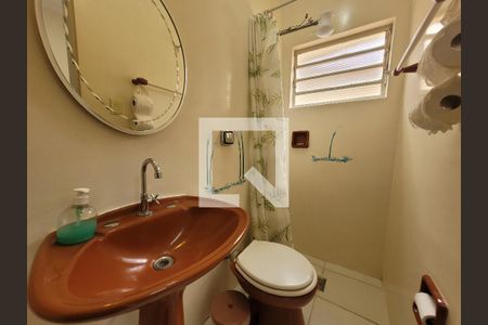 Casa à venda com 300m², 4 quartos e 4 vagas Casa à venda com 300m², 4 quartos e 4 vagasBanheiro do Escritório/Quarto