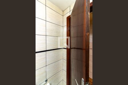 Casa à venda com 160m², 3 quartos e 2 vagas Casa à venda com 160m², 3 quartos e 2 vagasBanheiro Social