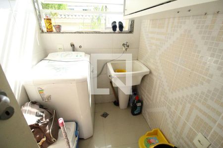 Casa à venda com 128m², 3 quartos e 1 vagaÁrea de serviço