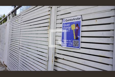 Casa à venda com 205m², 3 quartos e 2 vagasFachada