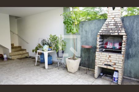 Casa à venda com 205m², 3 quartos e 2 vagasGaragem / Churrasqueira