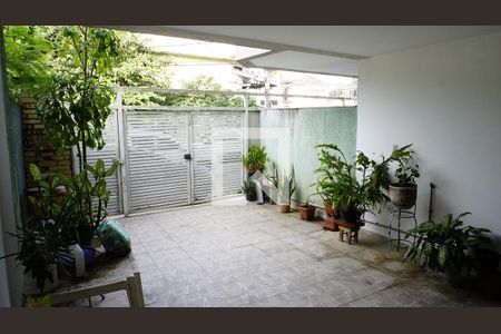Casa à venda com 205m², 3 quartos e 2 vagasGaragem