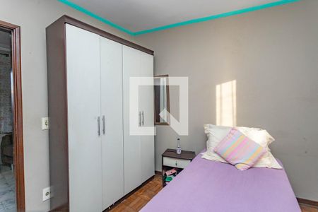 Casa à venda com 194m², 3 quartos e 2 vagas Casa à venda com 194m², 3 quartos e 2 vagasQuarto 2