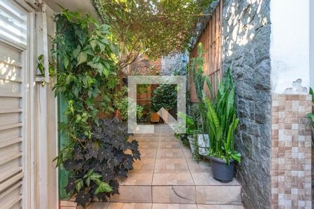 Casa à venda com 194m², 3 quartos e 2 vagas Casa à venda com 194m², 3 quartos e 2 vagasEntrada