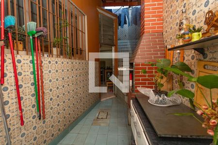 Casa à venda com 194m², 3 quartos e 2 vagas Casa à venda com 194m², 3 quartos e 2 vagasChurrasqueira