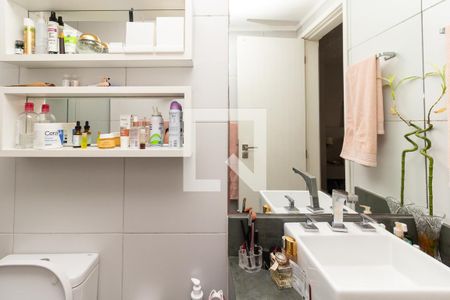 Apartamento à venda com 107m², 3 quartos e 2 vagasBanheiro  2