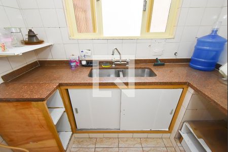 Casa à venda com 248m², 2 quartos e 3 vagasCozinha 