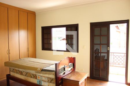 Casa à venda com 500m², 5 quartos e 2 vagasSuíte 2