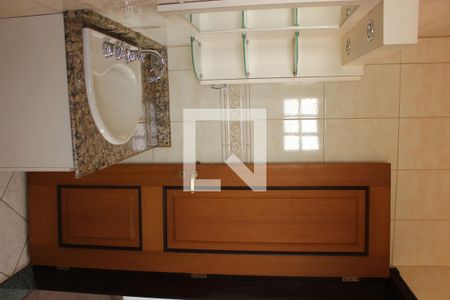 Casa à venda com 500m², 5 quartos e 2 vagasBanheiro da Suíte 1