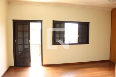 Casa à venda com 500m², 5 quartos e 2 vagasSuíte 3