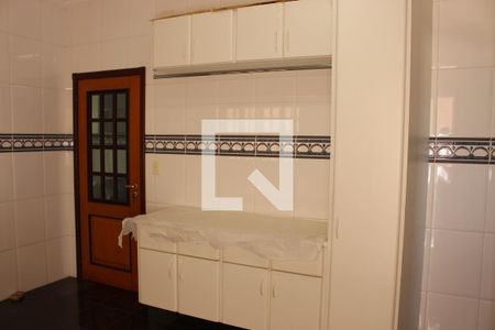 Casa à venda com 500m², 5 quartos e 2 vagasÁrea de Serviço