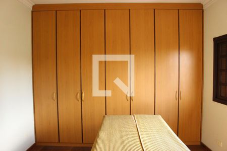 Casa à venda com 500m², 5 quartos e 2 vagasSuíte 2