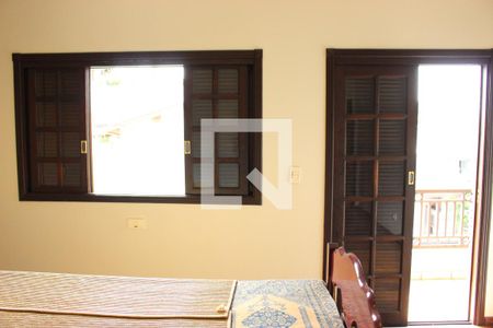 Casa à venda com 500m², 5 quartos e 2 vagasSuíte 2