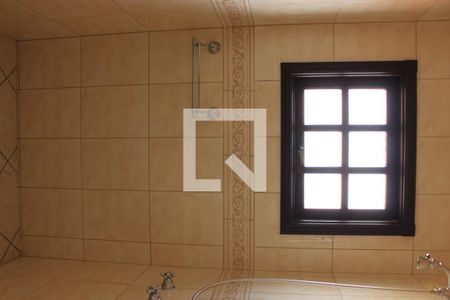 Casa à venda com 500m², 5 quartos e 2 vagasBanheiro da Suíte 1