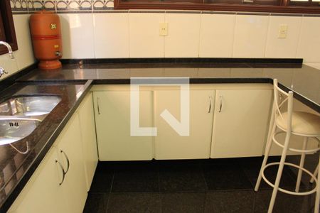 Casa à venda com 500m², 5 quartos e 2 vagasCozinha