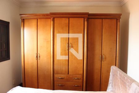 Casa à venda com 500m², 5 quartos e 2 vagasQuarto 1