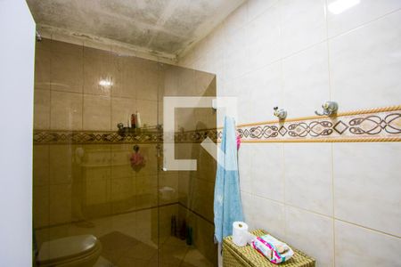 Apartamento à venda com 132m², 3 quartos e 2 vagasBanheiro do quarto 1