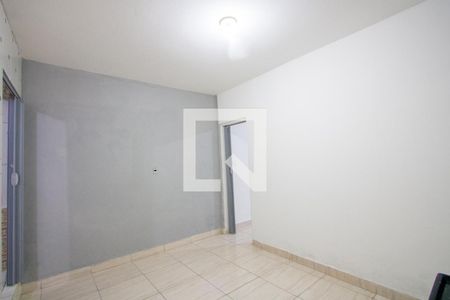Cozinha de casa para alugar com 1 quarto, 40m² em Parque Gerassi, Santo André