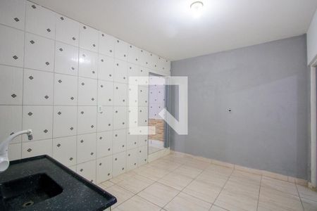 Cozinha de casa para alugar com 1 quarto, 40m² em Parque Gerassi, Santo André