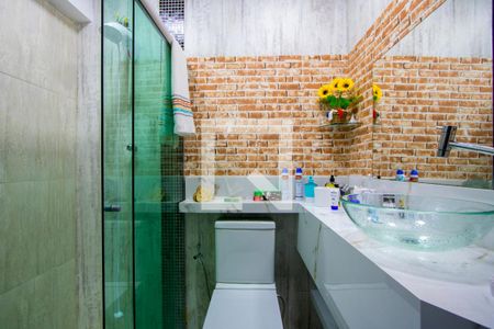 Casa à venda com 280m², 2 quartos e 2 vagasBanheiro do quarto 1