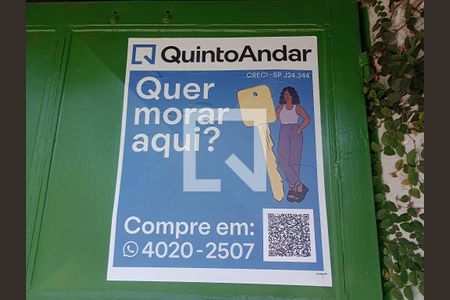 Casa à venda com 200m², 3 quartos e 3 vagas Casa à venda com 200m², 3 quartos e 3 vagasEntrada